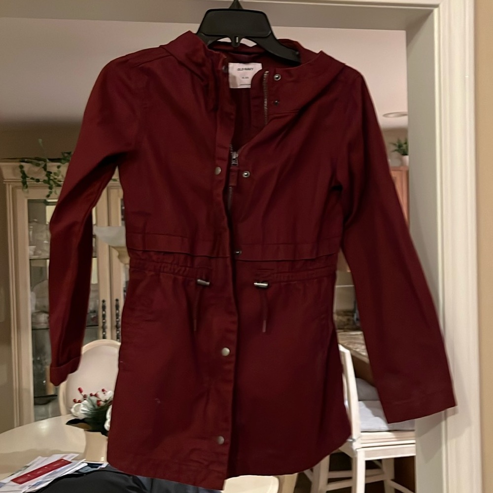 Old navy. Youth girls hooded coat.  Burgundy size youth xl (14)